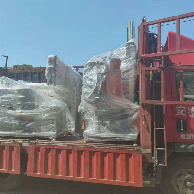 龙山区洛扎县：物流专线的高效货运之旅