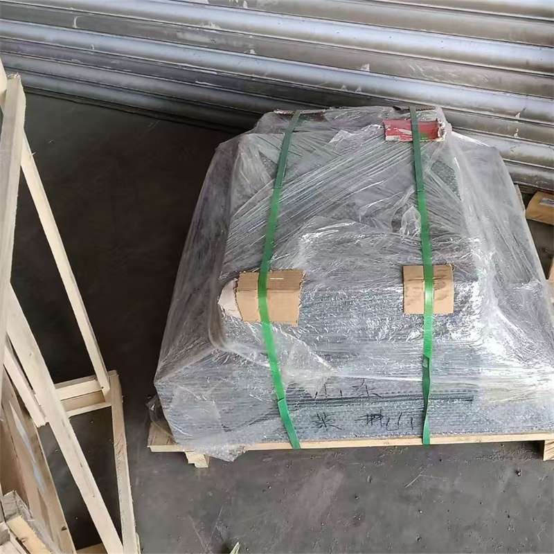 龙山区岗巴县进仓物流：专线直达的多元货运探索